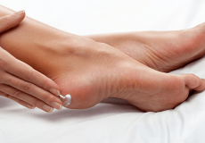 پینه پا چیست، چرا ایجاد می شود؟ + درمان پینه پا